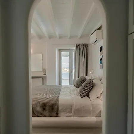 Gin By Mykonos Mood فيلة